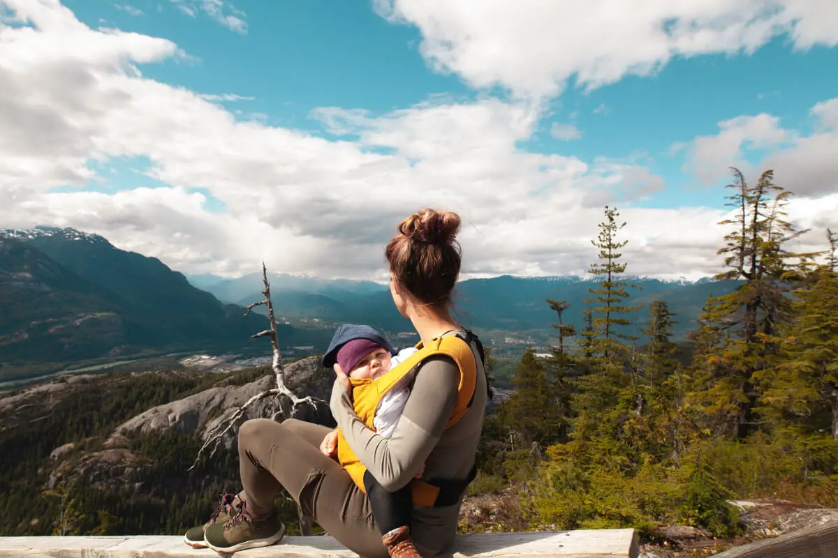 Top Tips For Travelling With a Baby | berrysweetlife.com