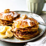 Flourless Banana Flapjacks | berrysweetlife.com