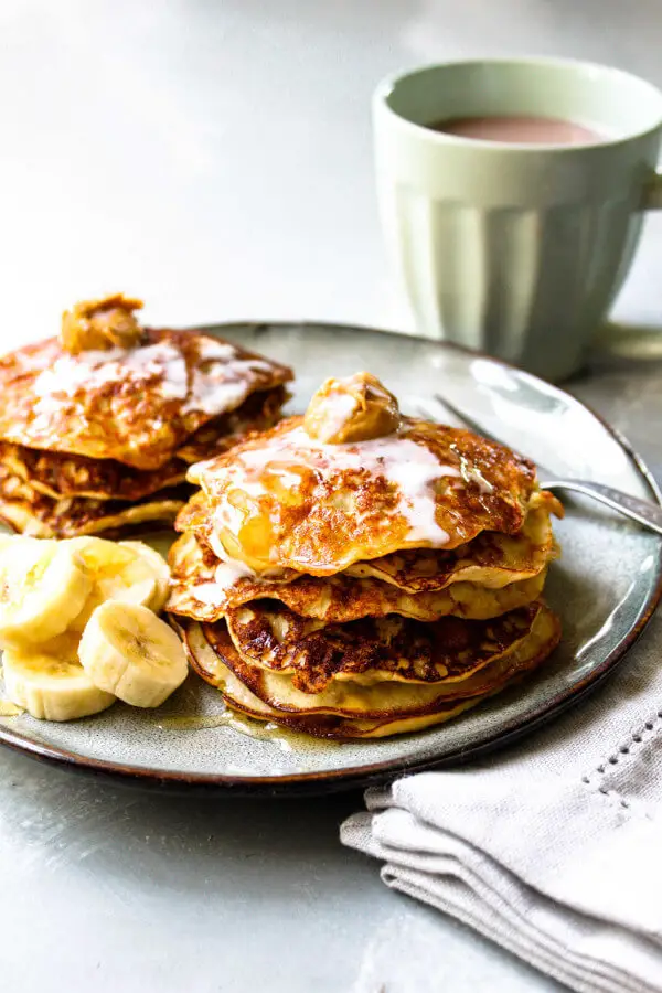 Flourless Banana Flapjacks | berrysweetlife.com